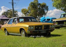 HQ Statesman DeVille front/side view driving into Bay Chipper Car Meet