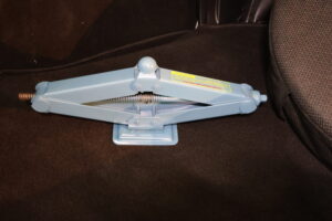 HQ Statesman DeVille Scissor Jack