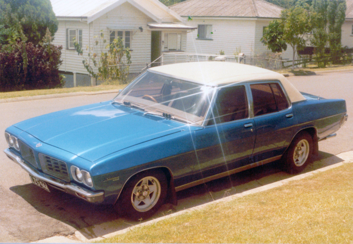 1974 HQ Statesman DeVille repainted in Cyan Blue 1974 HQ Statesman DeVille repainted in Cyan Blue